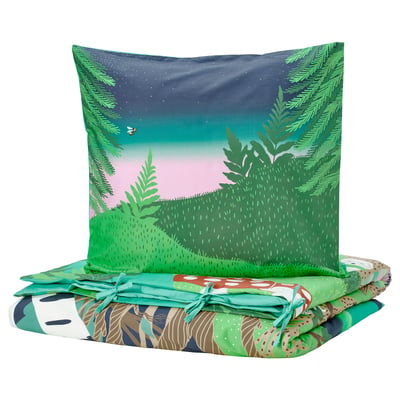 SKOGSDUVA duvet cover: green, forest-themed, charming arctic fox & mouse design, rectangular shape, soft materials.