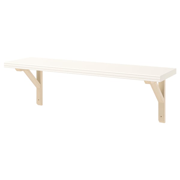 Hvid BERGSHULT hylde, skrå kanter, spånplade og asp, minimalistisk.