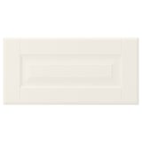 Et BODBYN skab i råhvid med et klassisk, skrå design, lavet af fiberplade og polyestermaling.