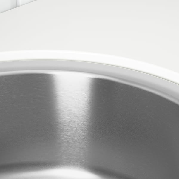 Vask i rustfrit stål; glat, reflekterende overflade; finish af høj kvalitet.