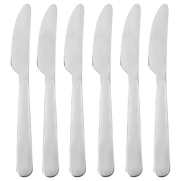 Seks sølvknive i rustfrit stål på række, slankt og enkelt design, holdbart og let at rengøre.