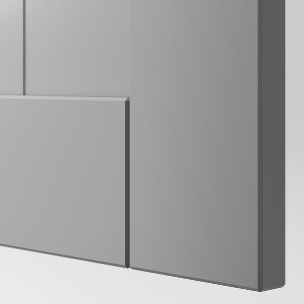 Moderne grå garderobelåge, slankt design, kvalitetsfinish.