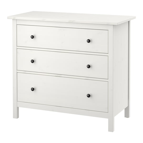 Hvid HEMNES-kommode med 3 sorte skuffer