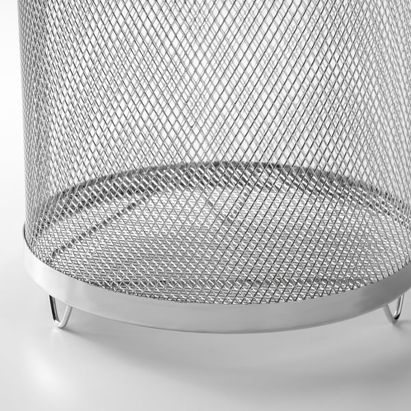 Nærbillede af IKEA 365+ dampgryder. Holdbart rustfrit stål, jævn varmefordeling.