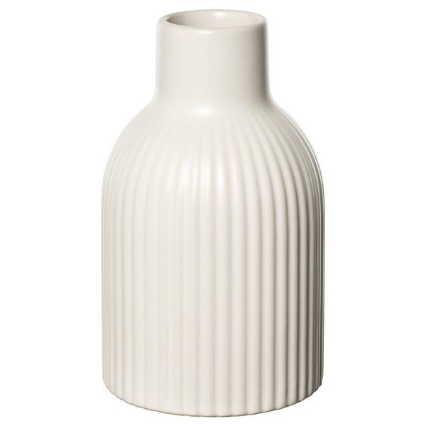 KAPKASTANJ, råhvid vase, stentøj, rillet tekstur, cylindrisk form, minimalistisk design.