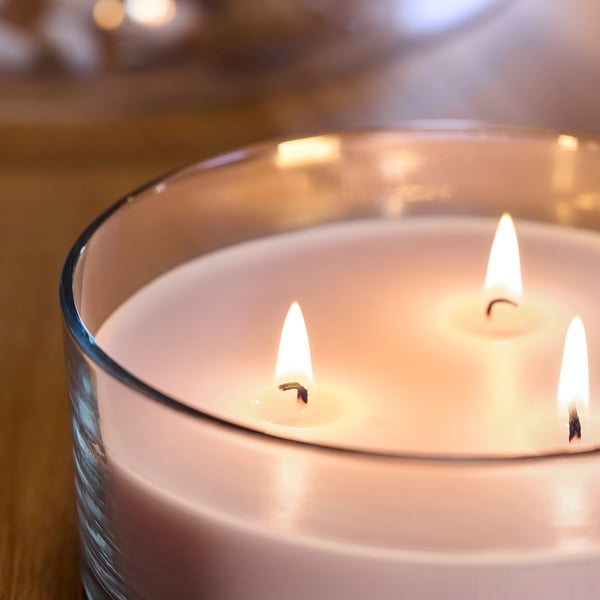 LOTSFÅGEL Duftlys i glas, 3 væger, lyserøde blomster lyserød, 25 hr