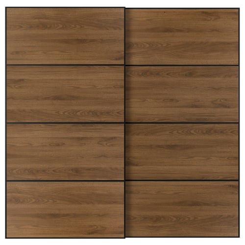 Foldedøre i træ, 4 paneler hver, varieret korn, slankt moderne look, varm finish, sort ramme.
