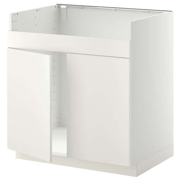 Hvidt METOD køkkenskab, slankt design, moderne opbevaring.