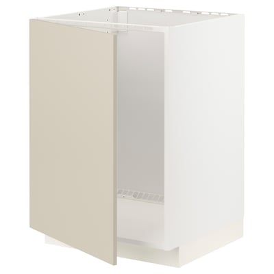 Et hvidt METOD køkkenskab med beige låger. Det er rektangulært og en del af et organiseret køkkensystem.