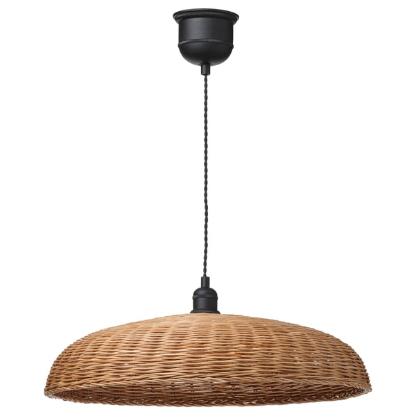 Rattan pendel, brun, rund kuppelform, sort loftkop.