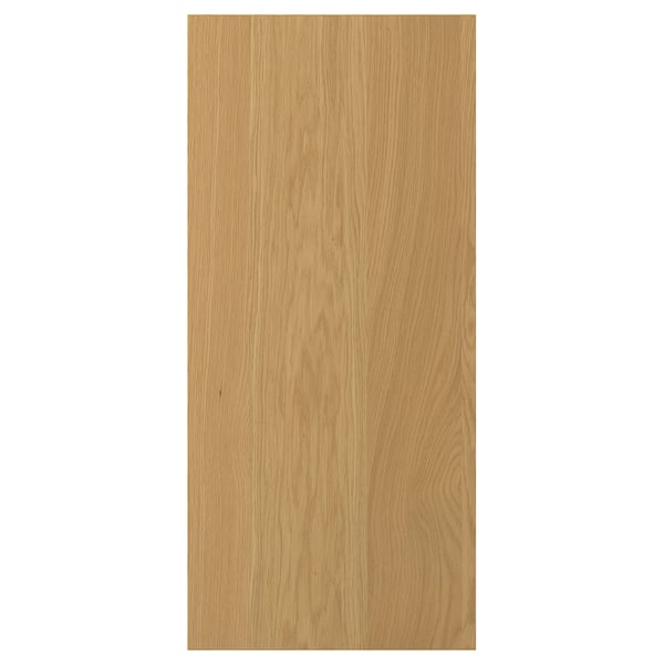 En rektangulær træplade af egetræsfiner med en naturlig finish, en del af SINARP-kollektionen.