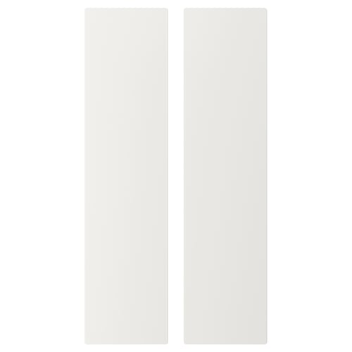 To hvide rektangulære døre side om side, enkelt og moderne design.
