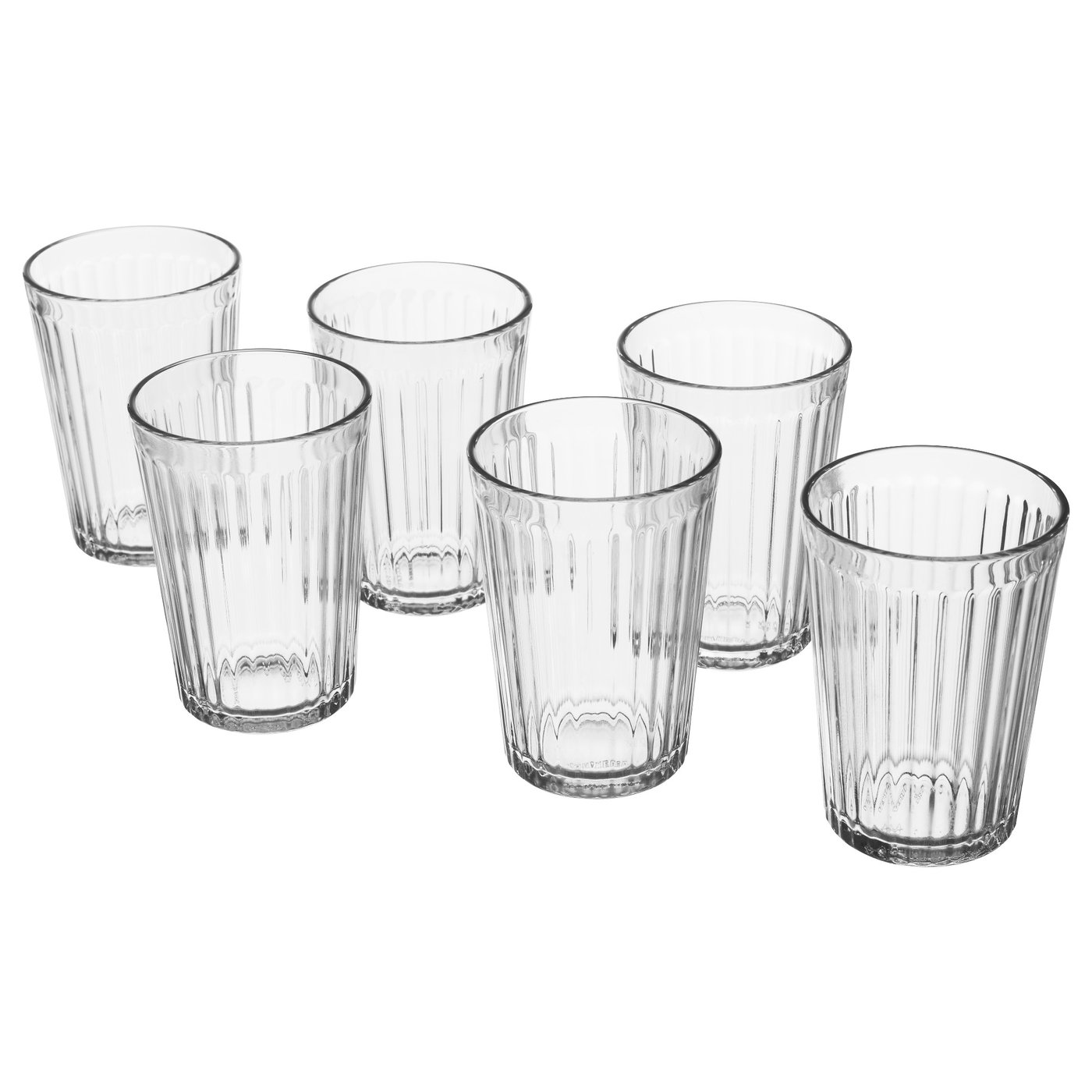 Seks gennemsigtige VARDAGEN-glas med plisseret design, cylindrisk form, lavet af hærdet glas, arrangeret på række.