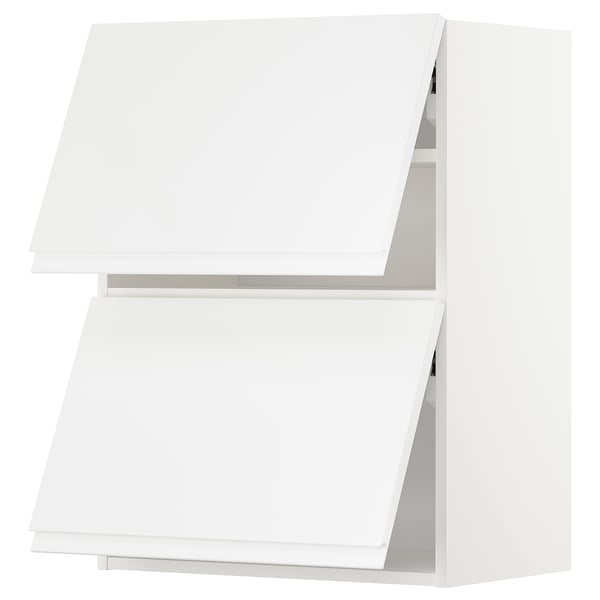 White METOD kitchen cabinet with angled doors.