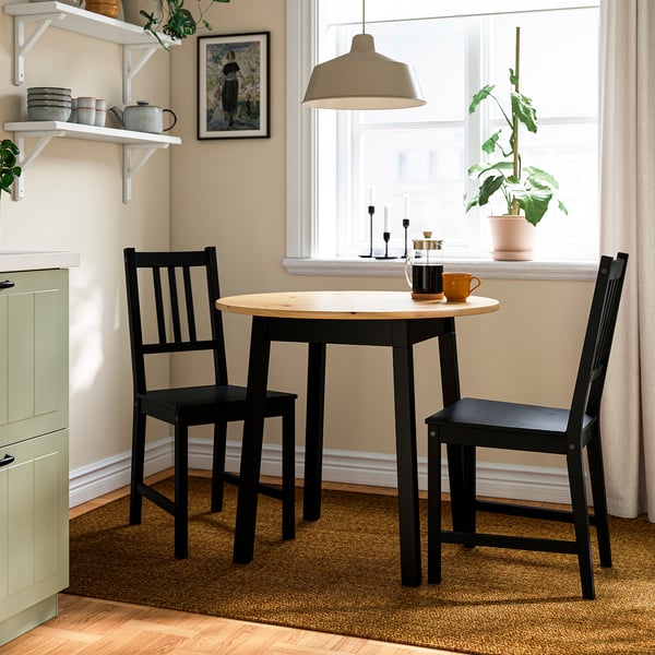 PINNTORP Laud ja 2 tooli, peitsitud helepruun must peits/must peits mänd, 85 cm