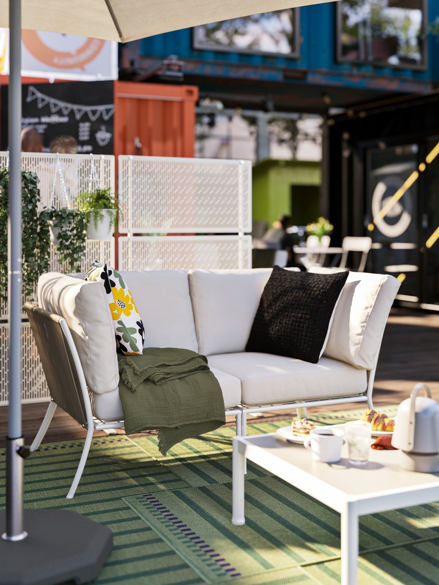 A white/beige/Frösön/Duvholmen beige SEGERÖN 2-seat sofa, outdoor
