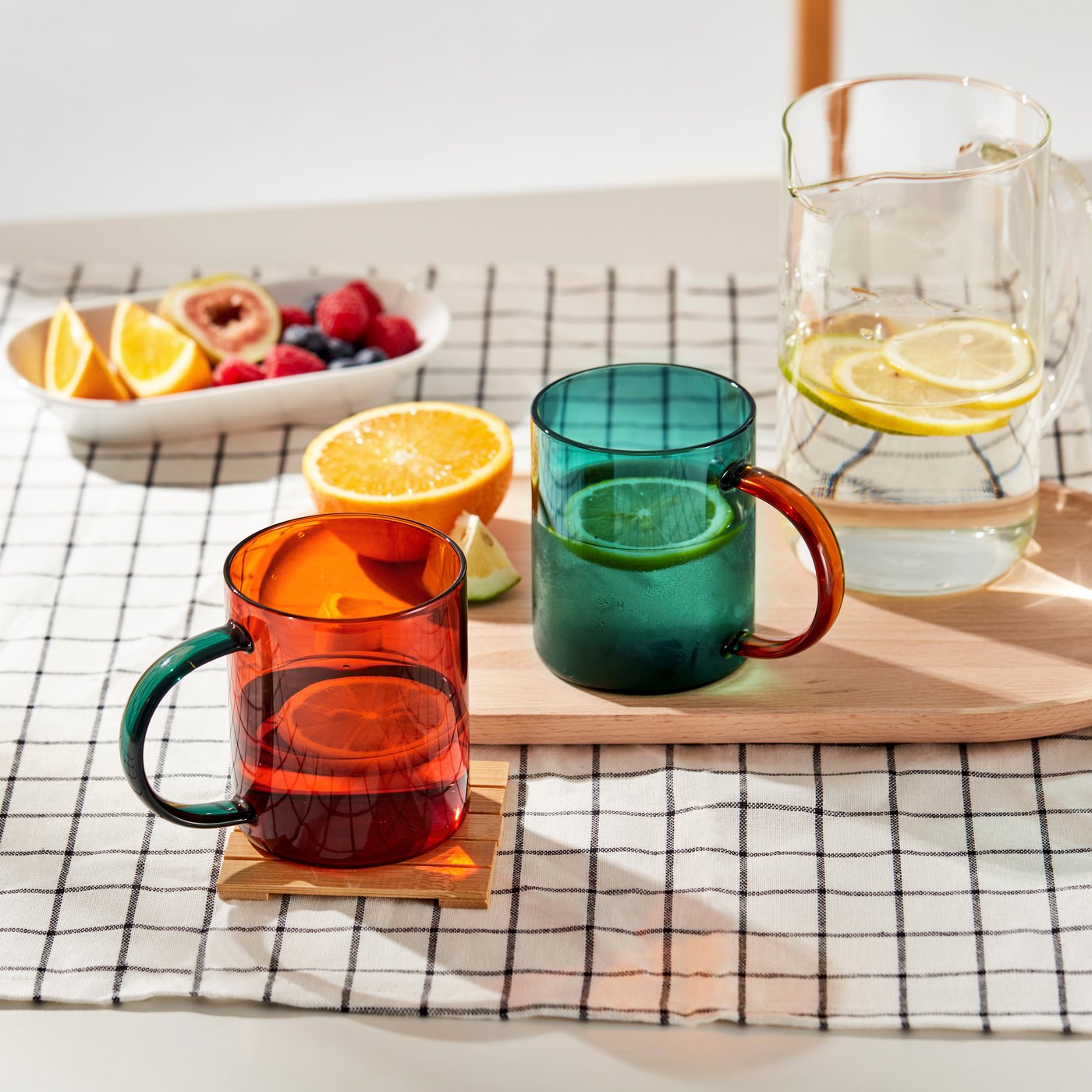 A mixed colours green/brown SKUGGSTUBB mug
