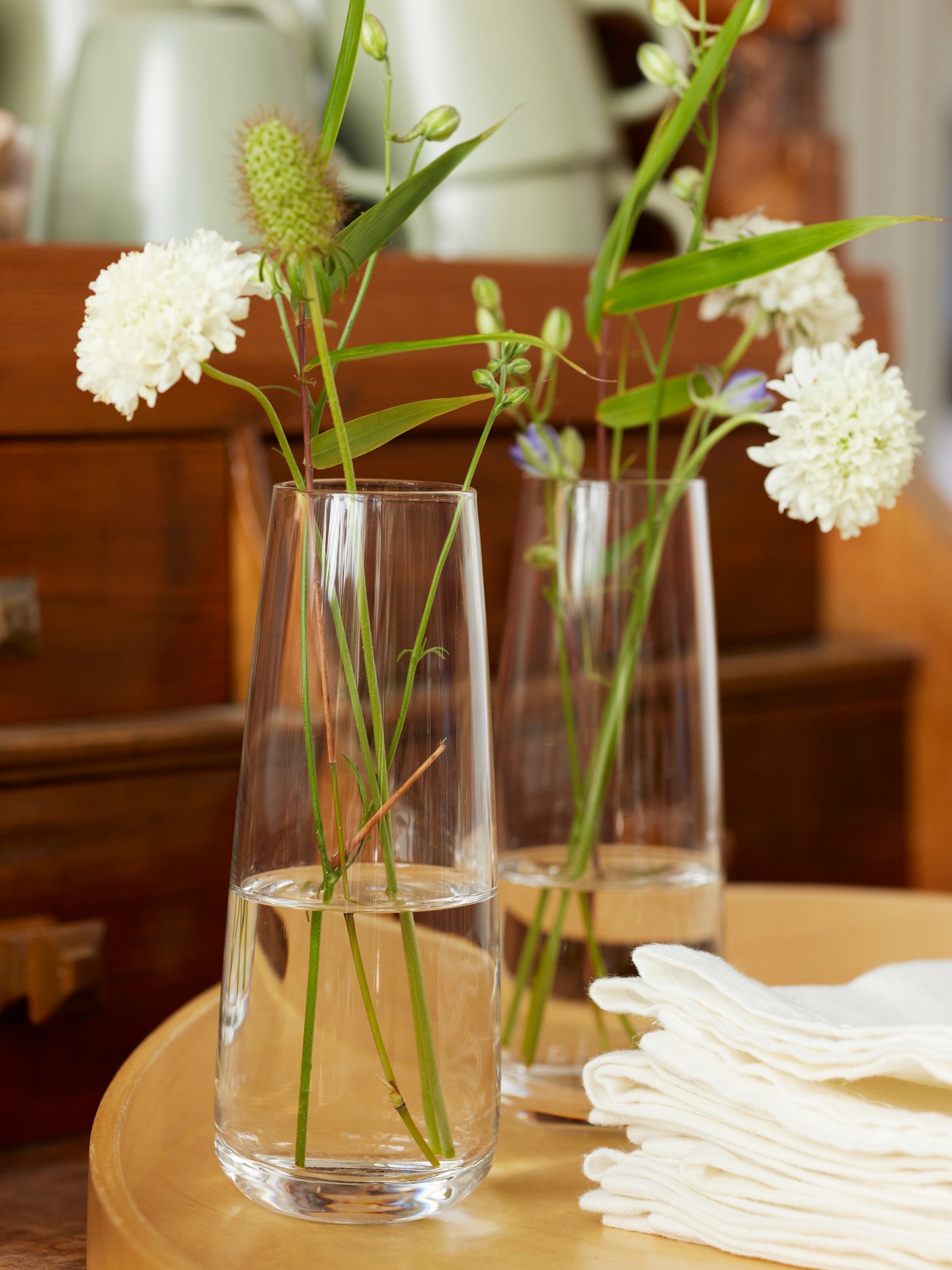 A clear glass BERÄKNA vase