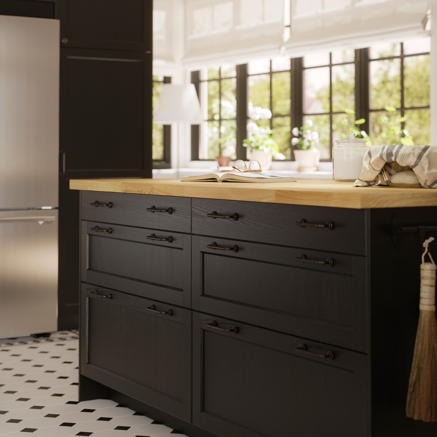 A stainless steel colour/counter-depth STJÄRNSTATUS french door refrigerator