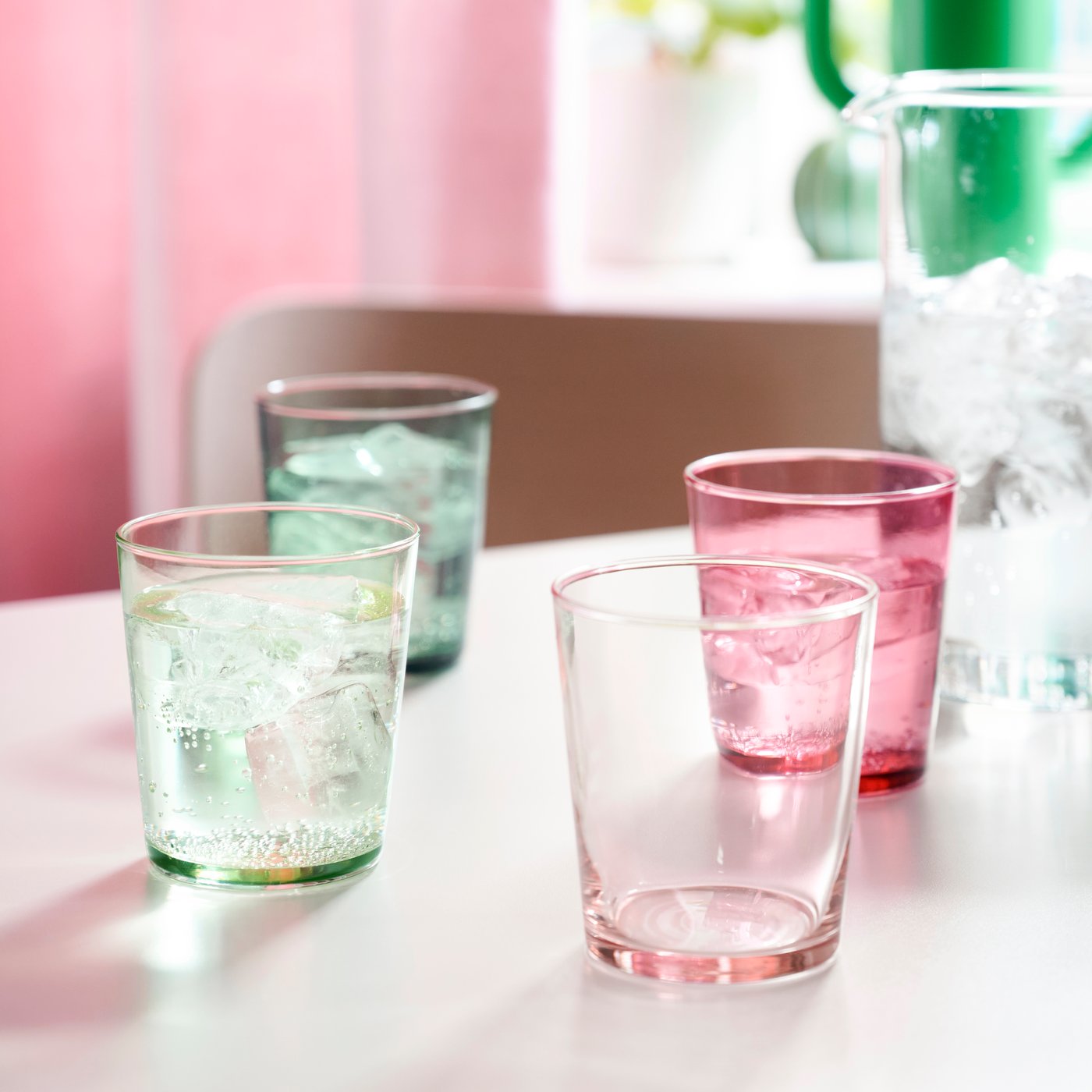 A mixed colours PAPPERSBJÖRK glass