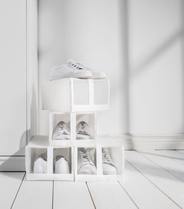 A white SKUBB shoe box