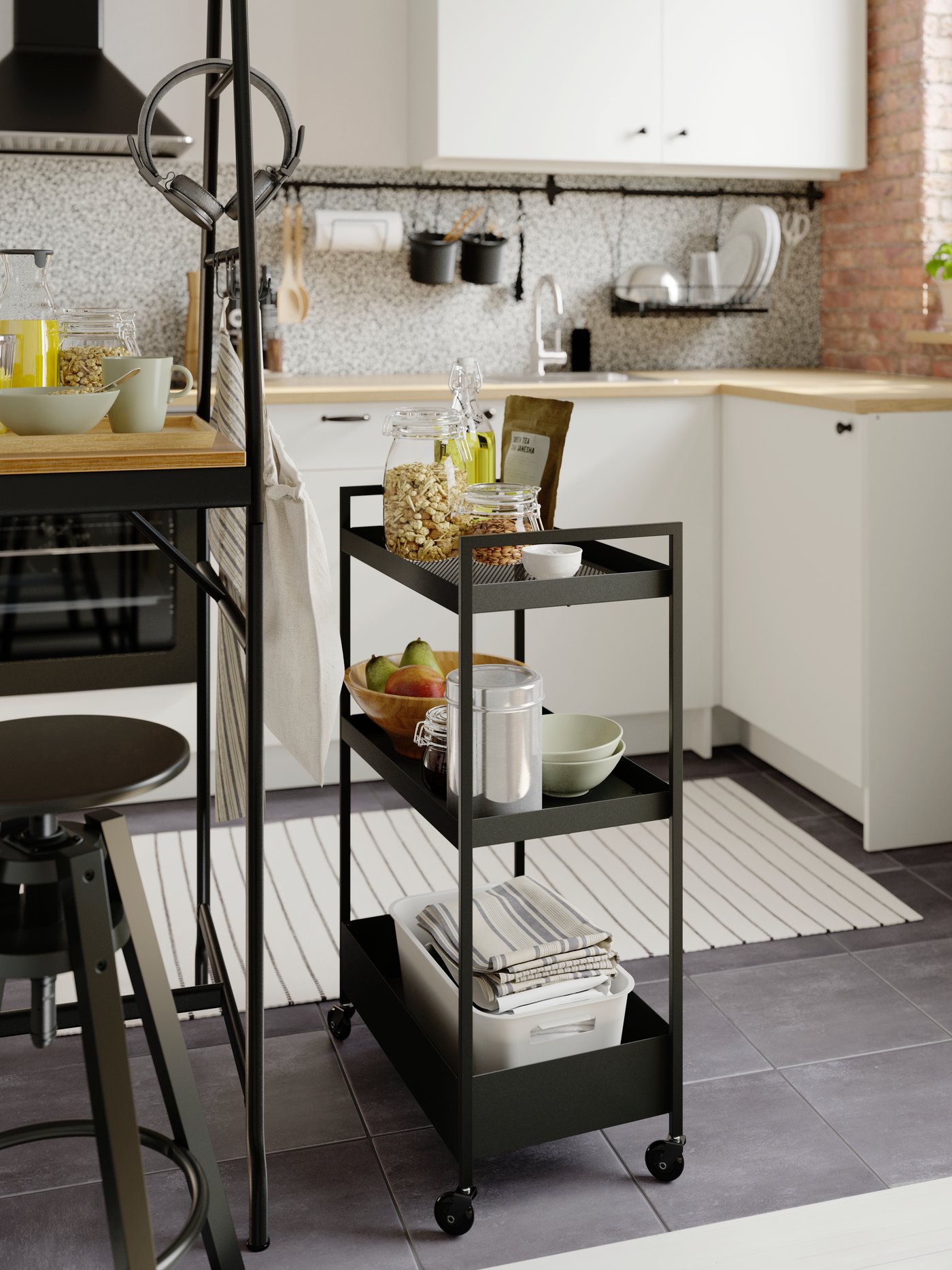 A black NISSAFORS trolley