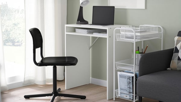 A white TORALD desk in the home office