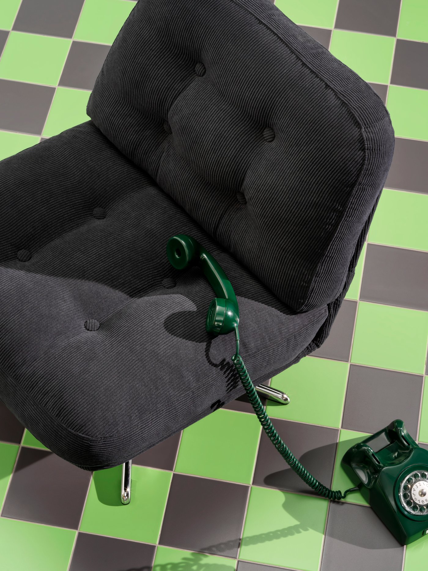 A Kelinge black DYVLINGE swivel easy chair