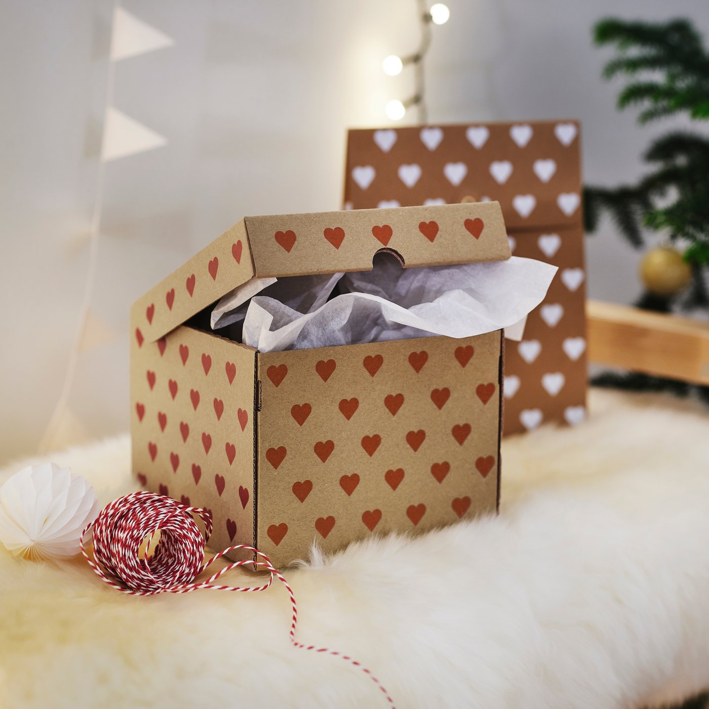VINTERFINT box with lid, heart-pattern brown