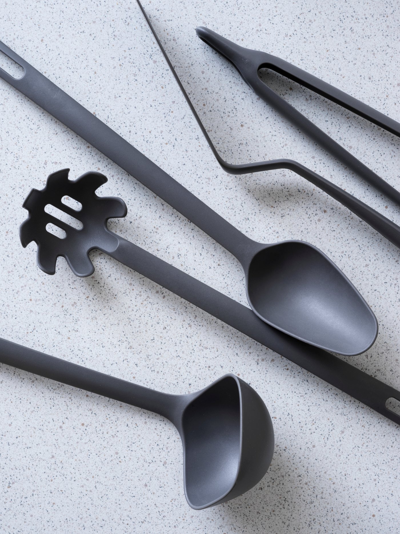 A grey FULLÄNDAD 5-piece kitchen utensil set