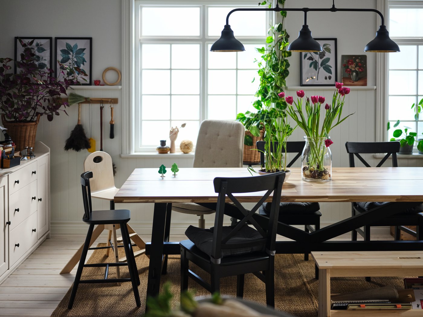 SKOGSTA dining table