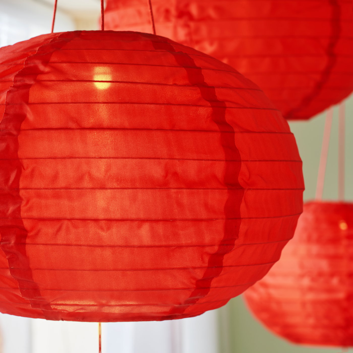 FÖSSTA LED lantern, battery-operated in red