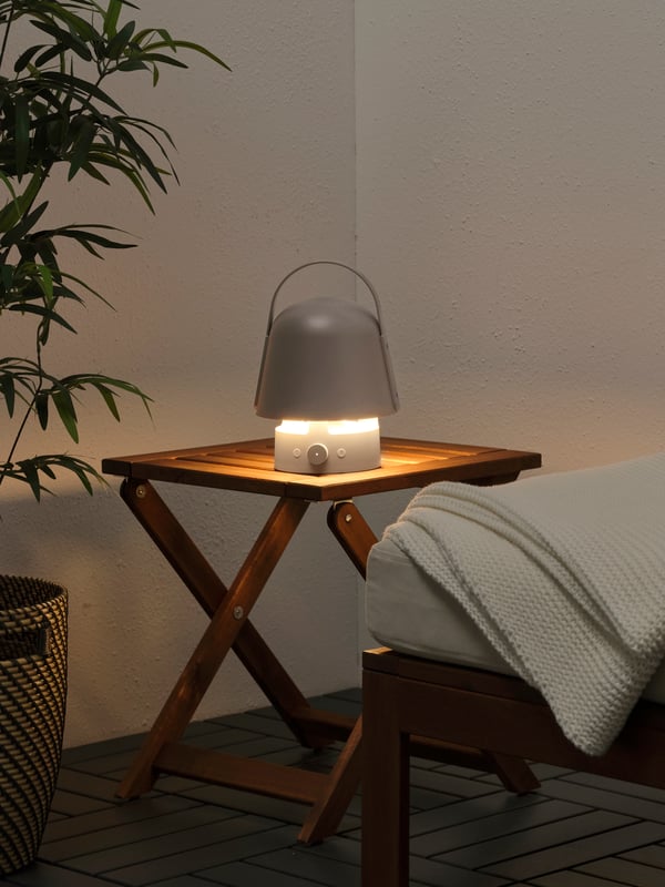 An outdoor/grey VAPPEBY bluetooth speaker lamp