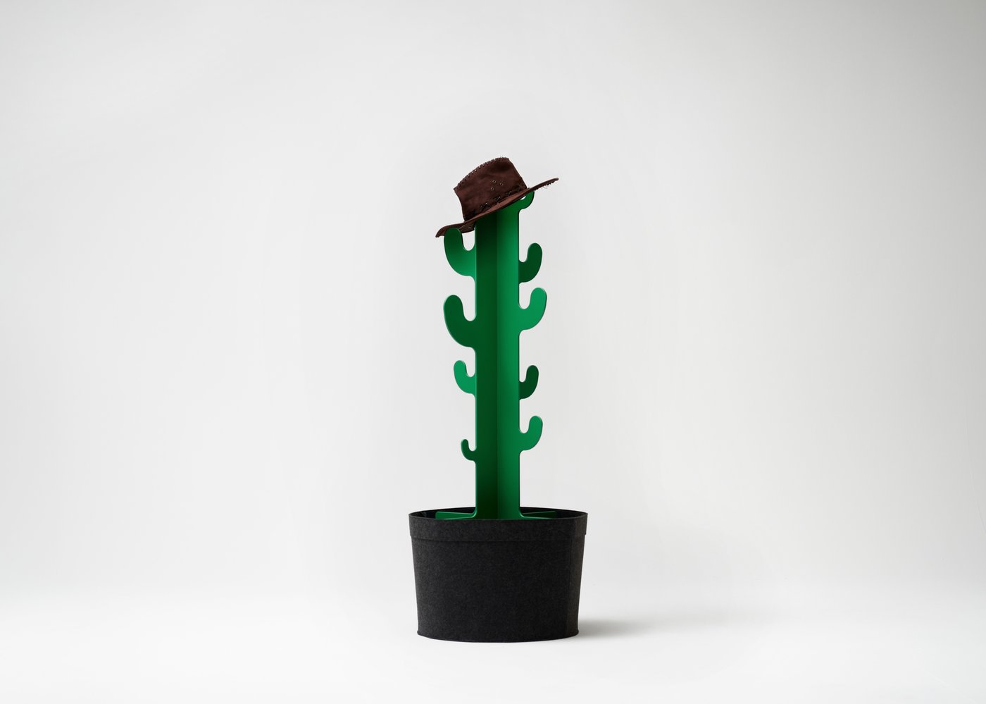 A GREJSIMOJS clothes stand