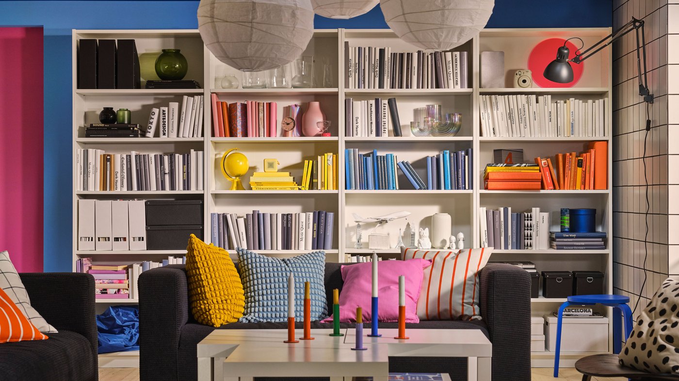 A white BILLY bookcase in the living room