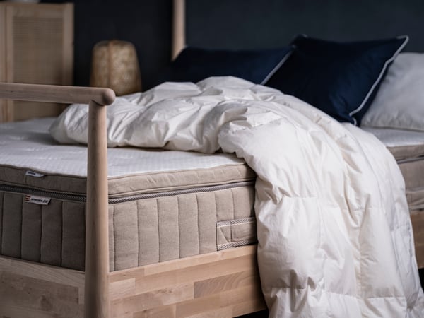 A FJÄLLARNIKA duvet, warm in the bedroom