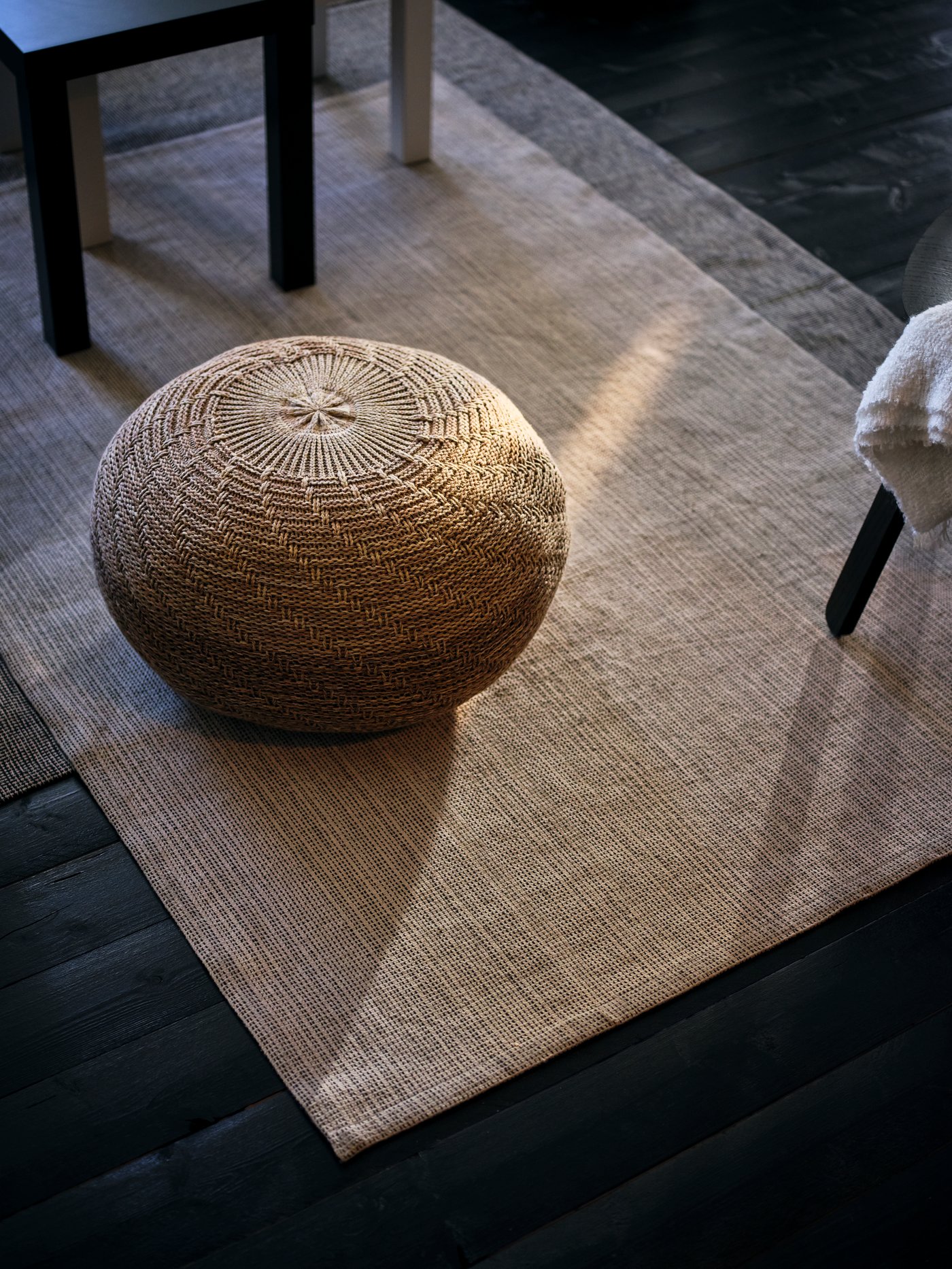 A dark brown EKEDALEN bench in the living room