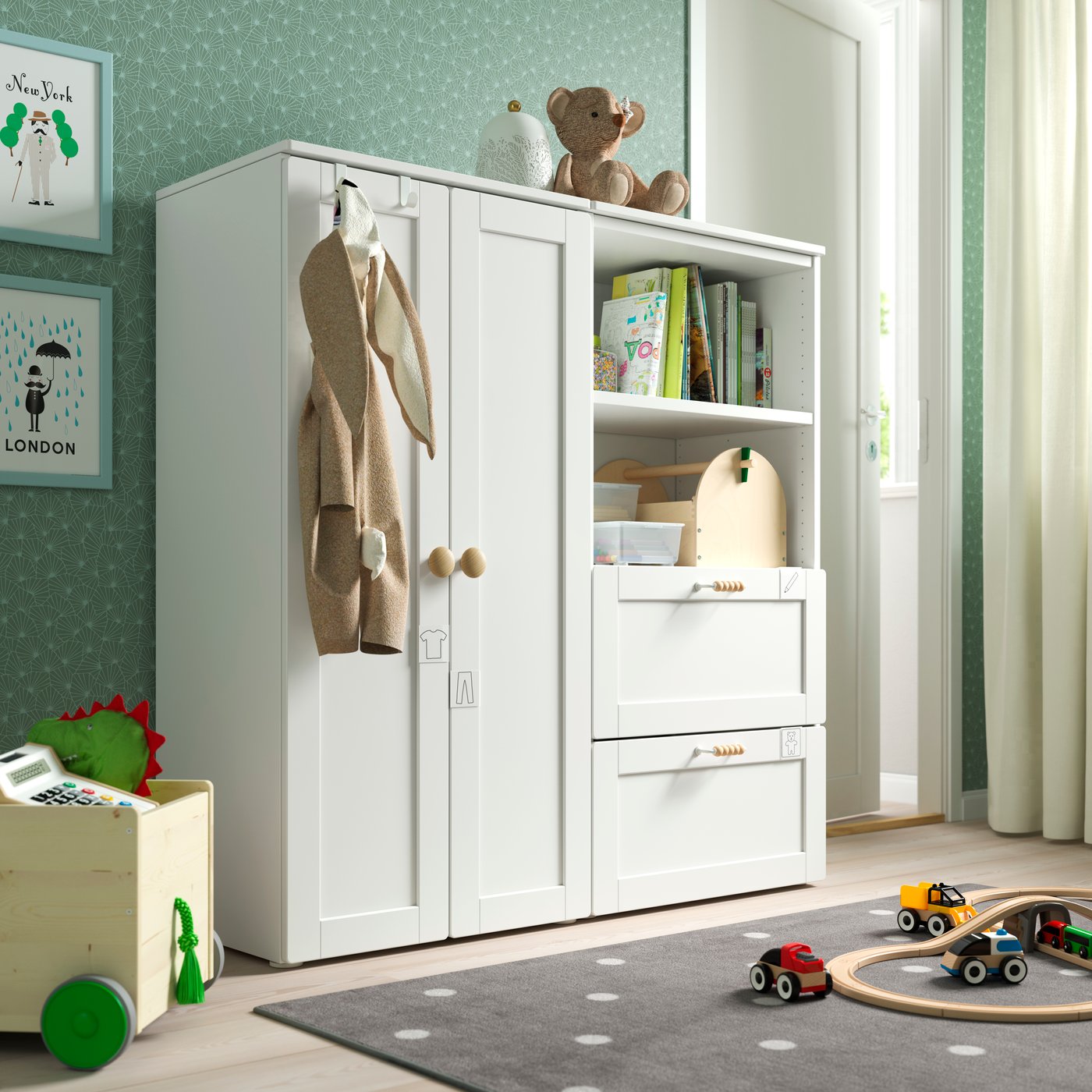 A white/with frame PLATSA storage combination