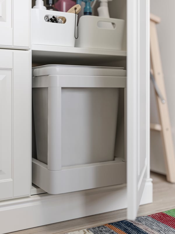 A with pull-out/light grey HÅLLBAR waste sorting solution