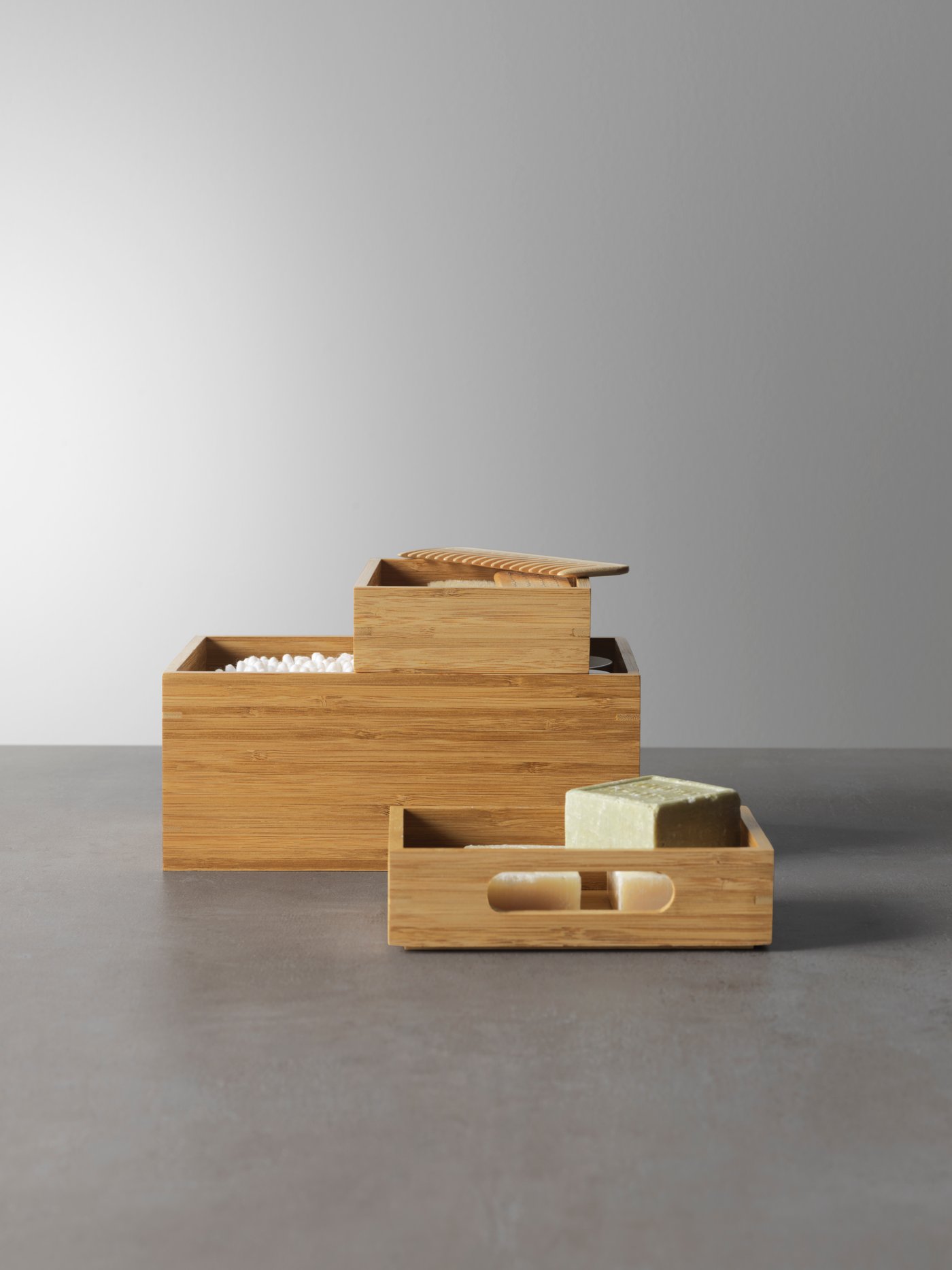 A bamboo DRAGAN box
