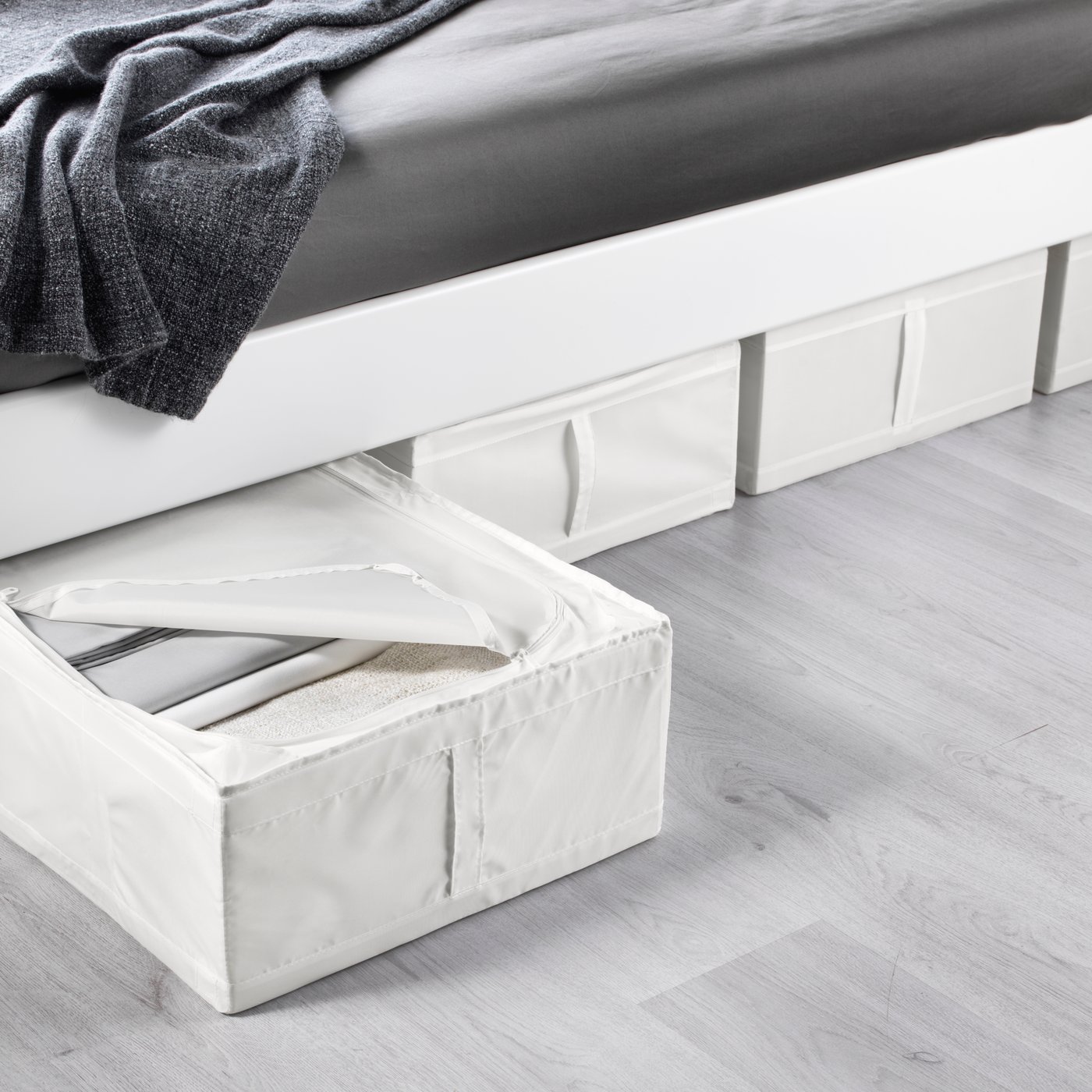 A white SKUBB storage case