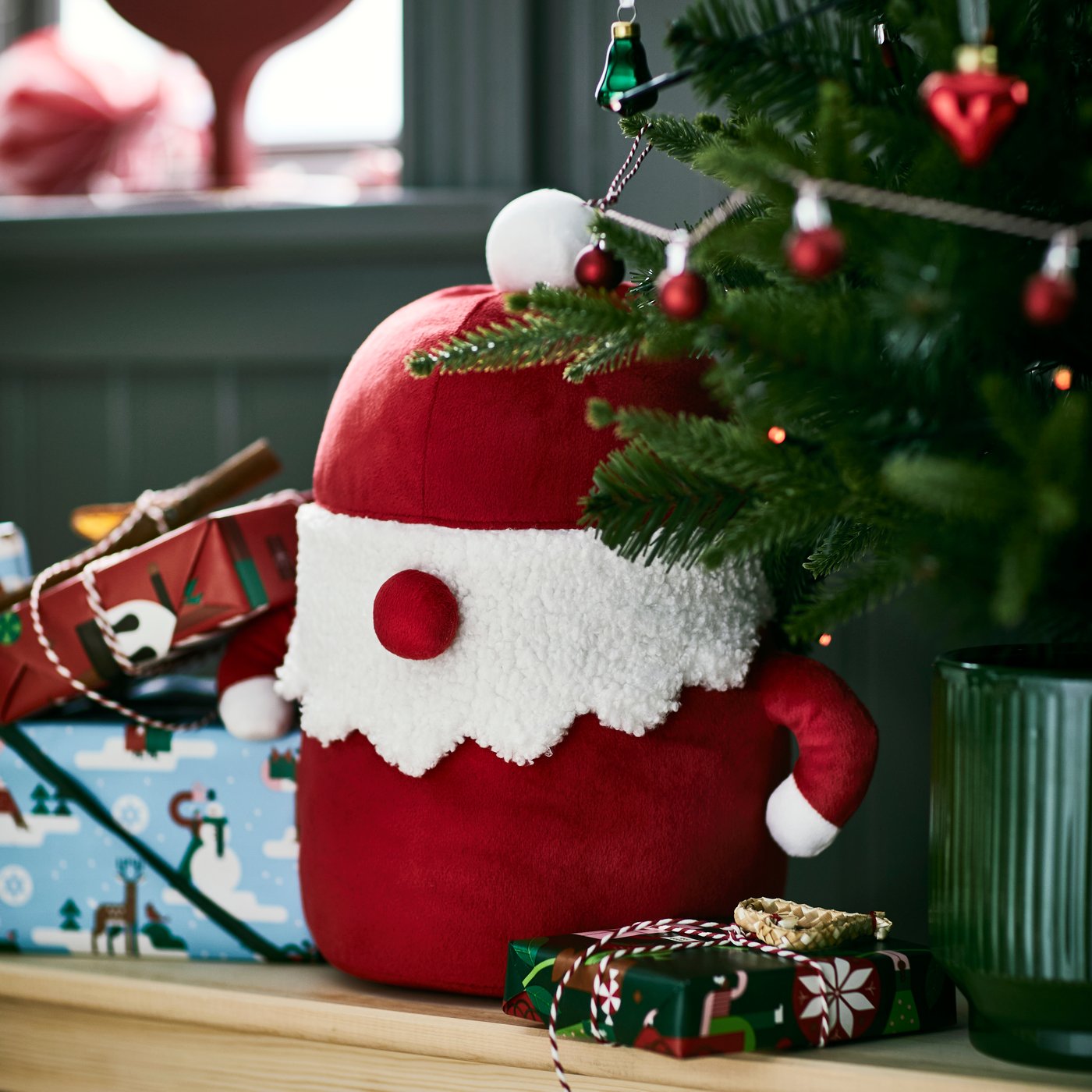 A Santa Claus red VINTERFINT decoration