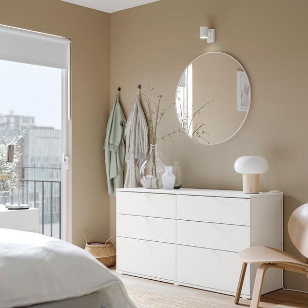 A white/anchor/unlock-function VIHALS chest of 6 drawers