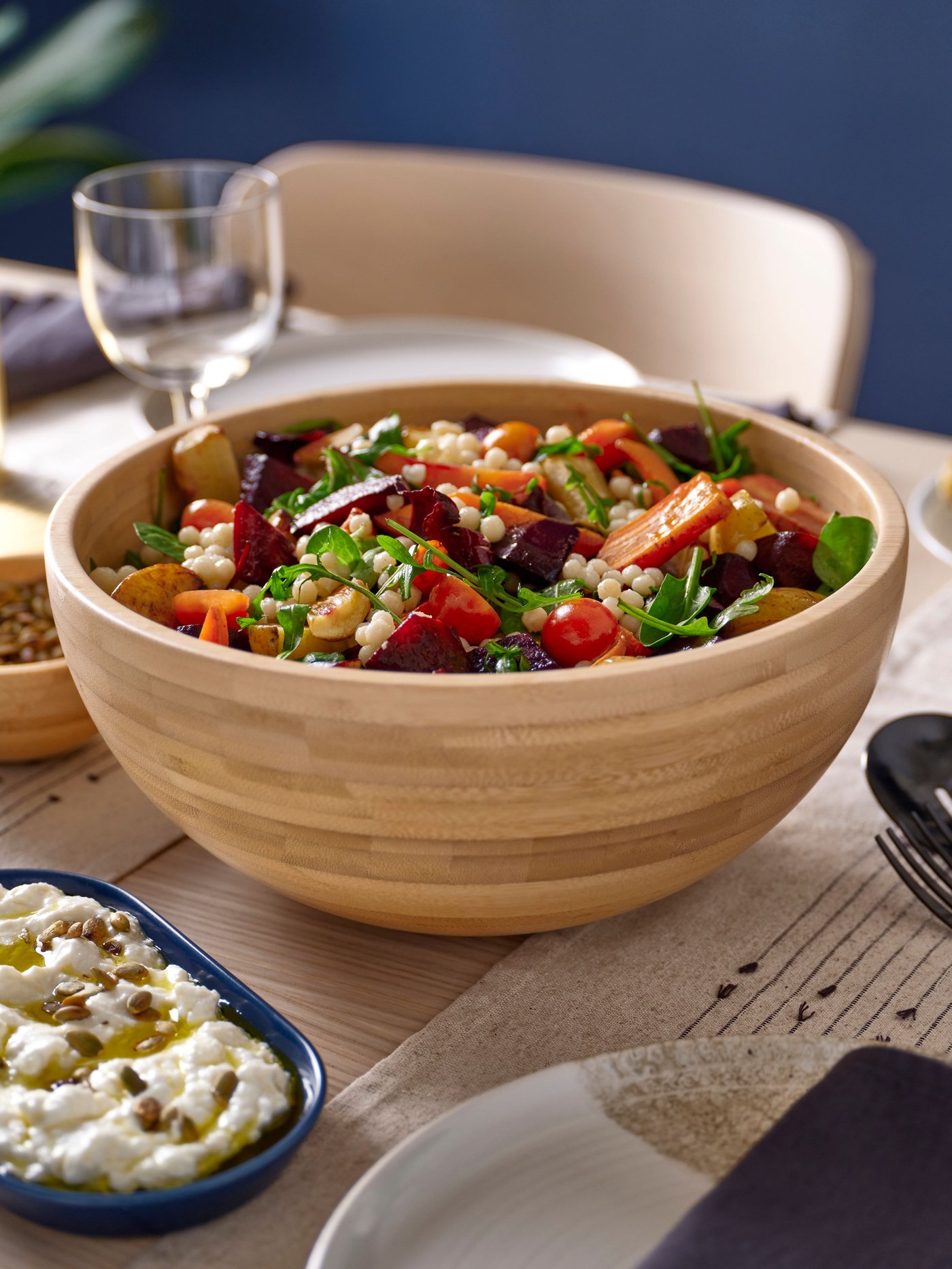 A bamboo BLANDA MATT serving bowl in the dining room