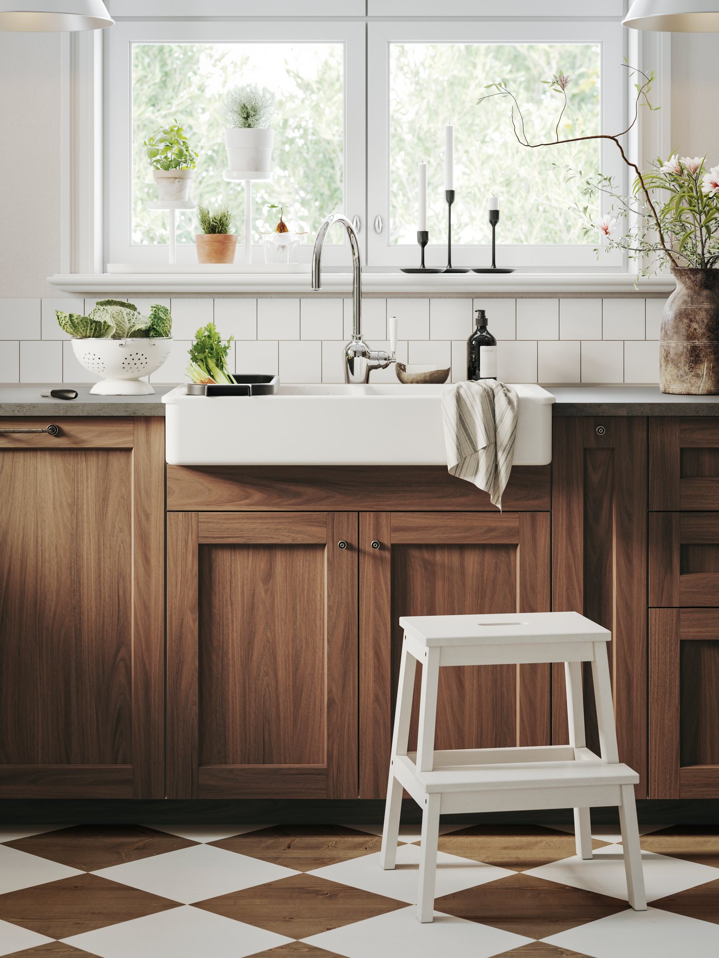 A black FULLTALIG candlestick in the kitchen