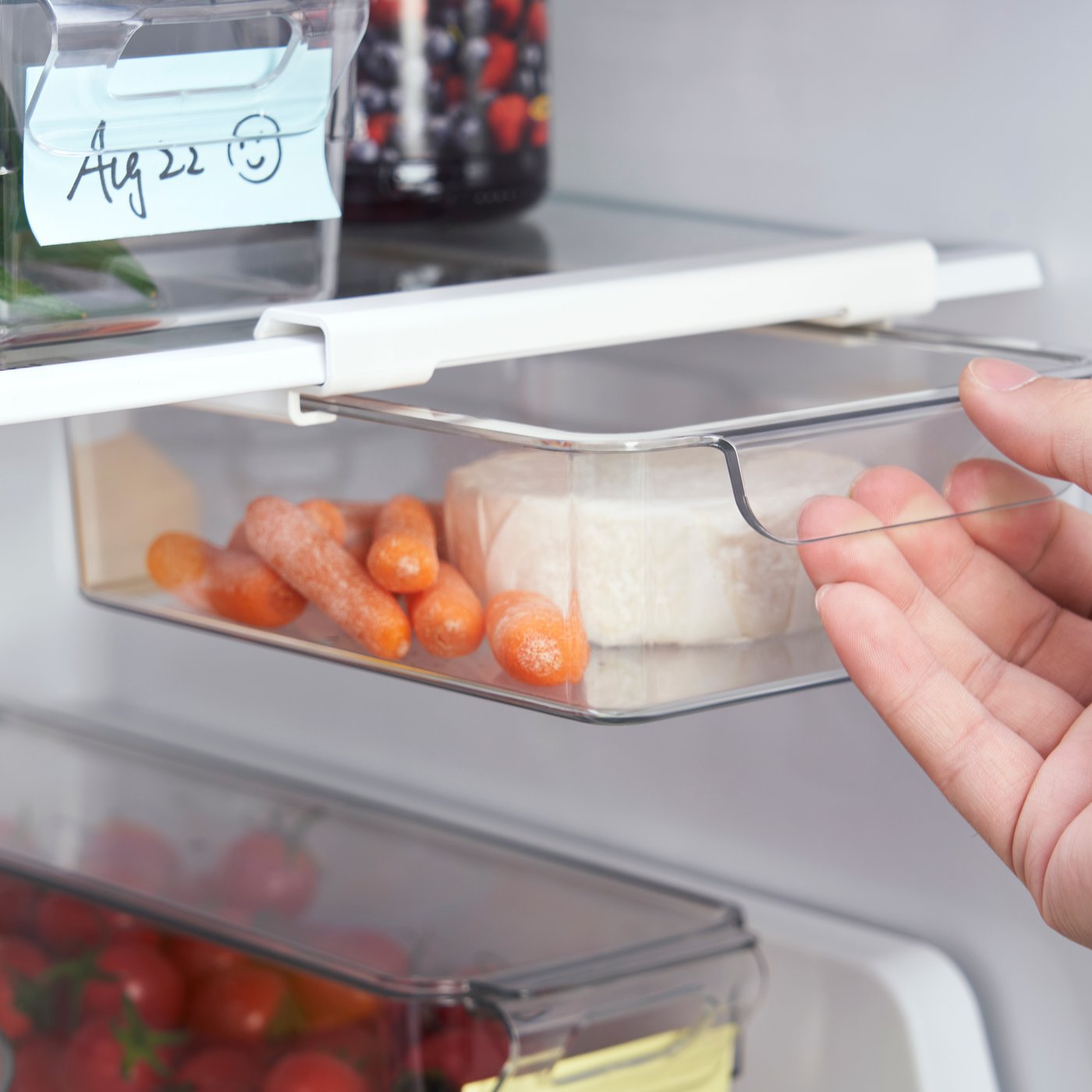 A KLIPPKAKTUS storage box for fridge