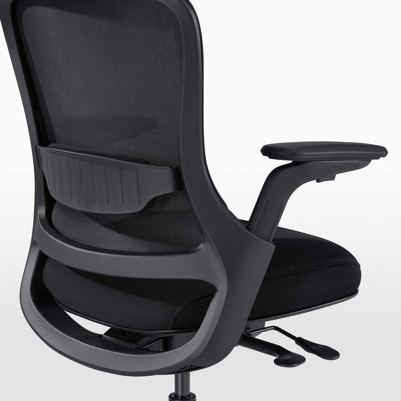 Una silla de oficina CENTERHALV negra