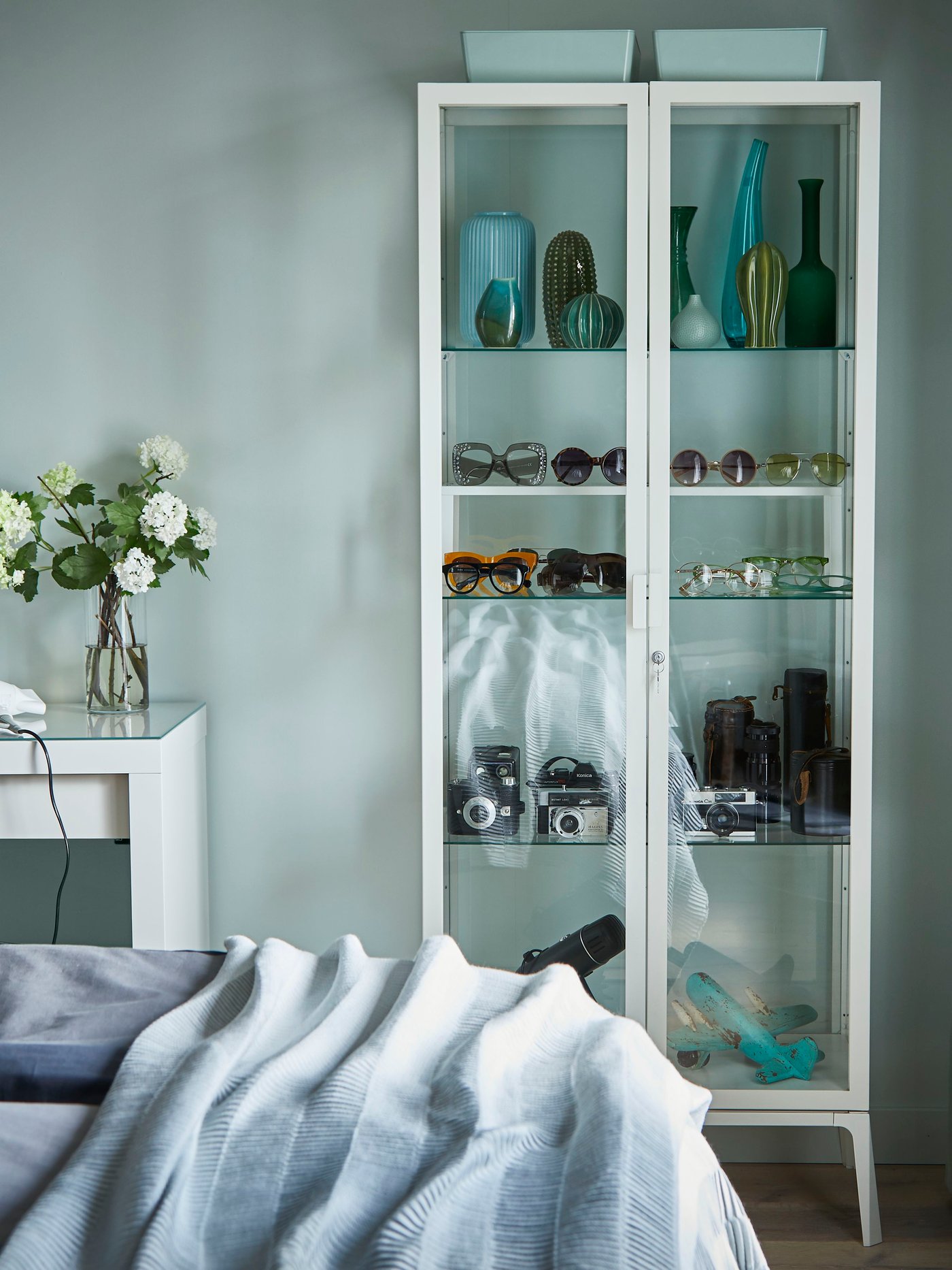 A blue STILREN vase