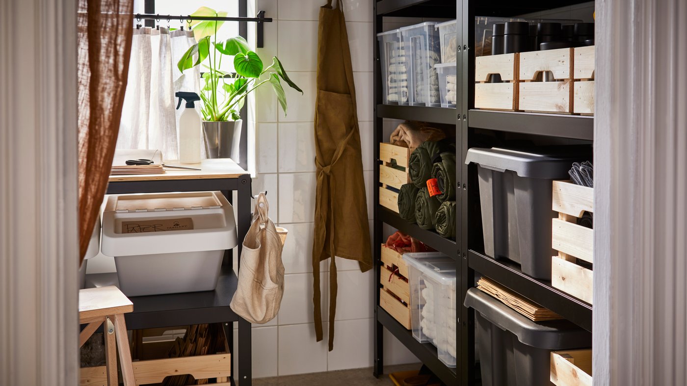 Bed and breakfast storage