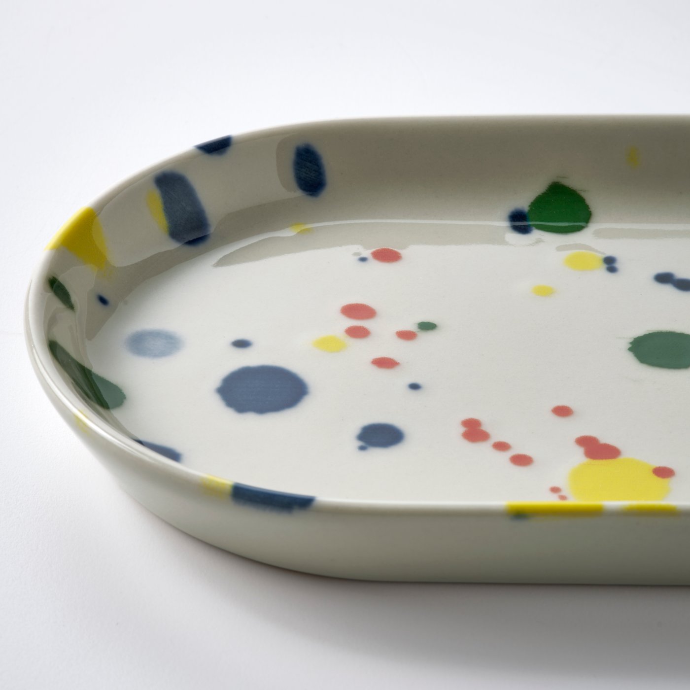 A mixed patterns RÖDSNULTRA serving plate